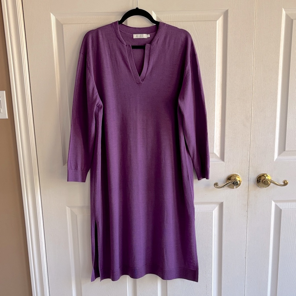 Masai Copenhagen 100% soft wool tunic top. Lilac colour. Size M